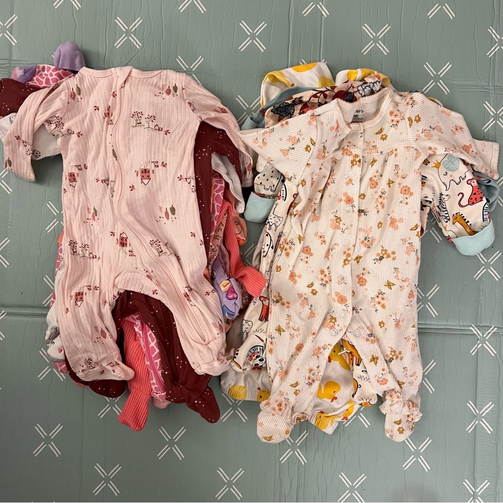 Bundle of 16 Onesies + Sleeper Gowns Baby Girl Newborn / 0-3 Month